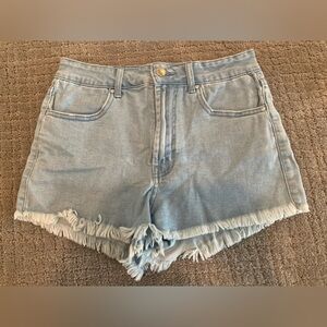 Light Blue Denim Frayed Hem Women's Jean Shorts